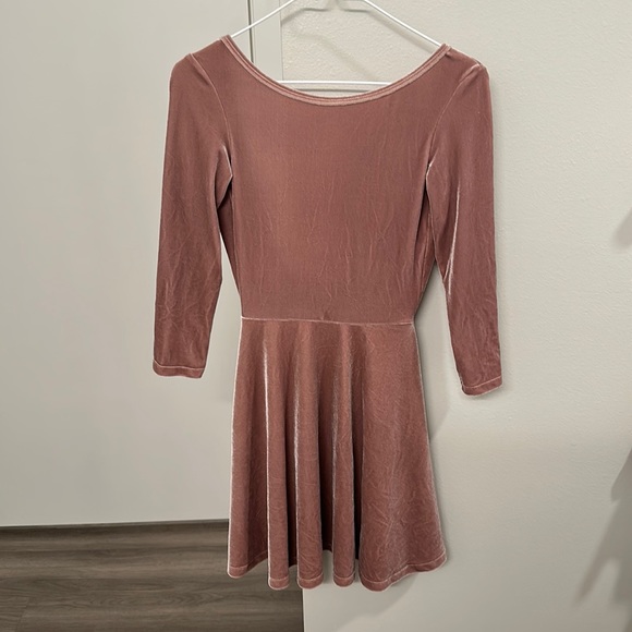 American Apparel, Velvet Skater Dress - Picture 3 of 4